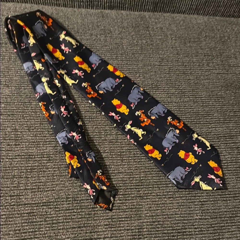 Disney Winnie the Pooh Tie